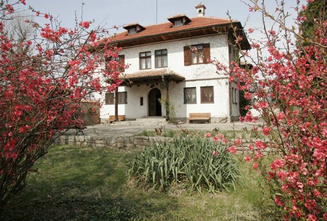Царския дворец в Баня 6